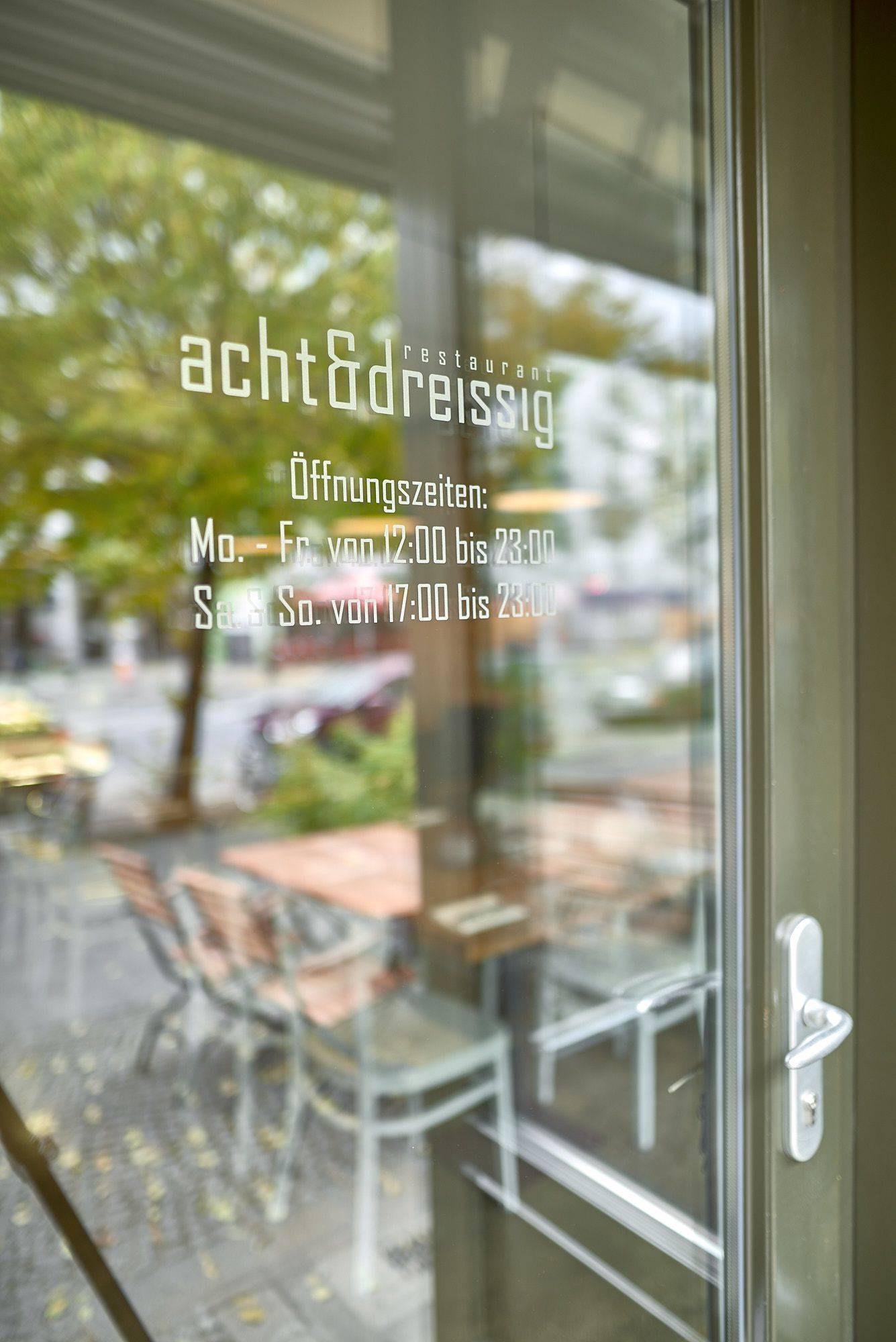 restaurant achtunddreissig berlin exterior