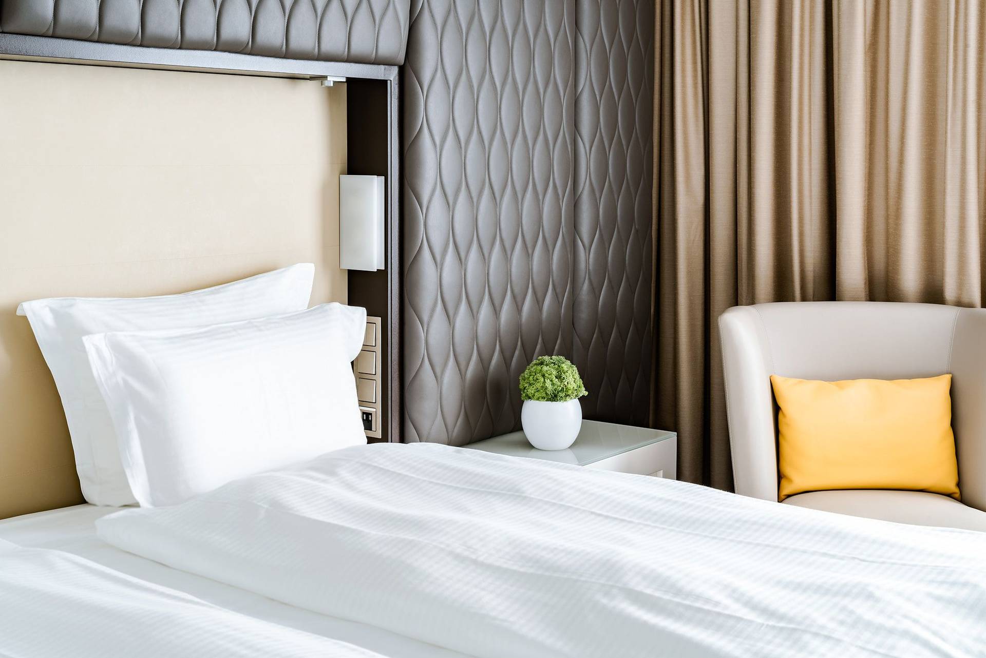 hotel-room-interior-photography-of-eatery-berlin-by-ben-donath hotel room interior photography of eatery berlin by ben donath