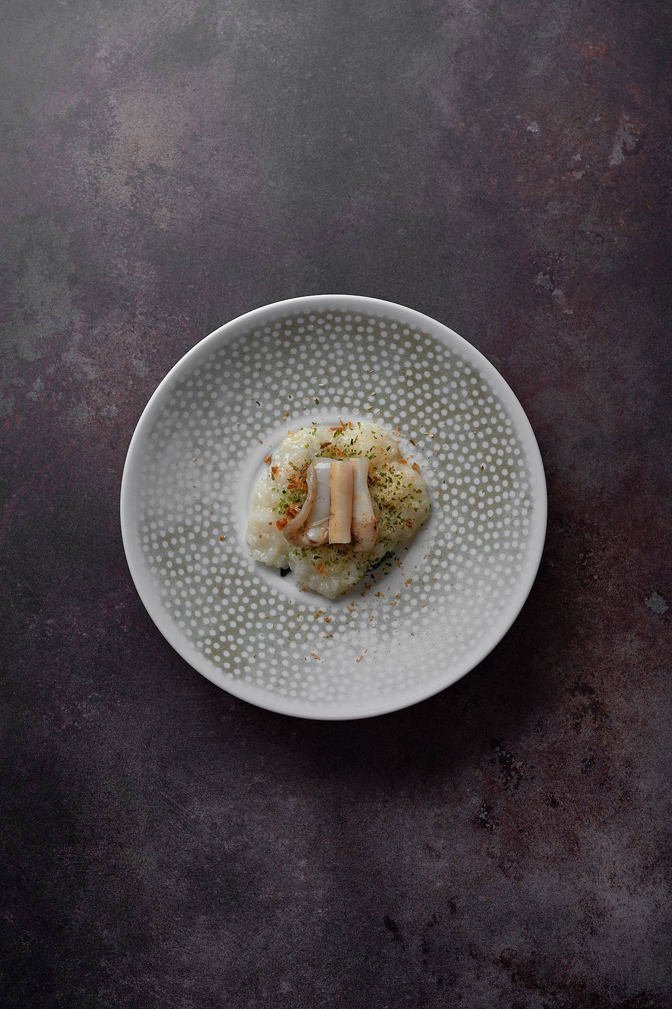 scallop-rice-wakame-prawns-and-razor-clams-by-chef-the-duc-ngo-at-le-duc-salon scallop rice wakame prawns and razor clams by chef the duc ngo at le duc salon