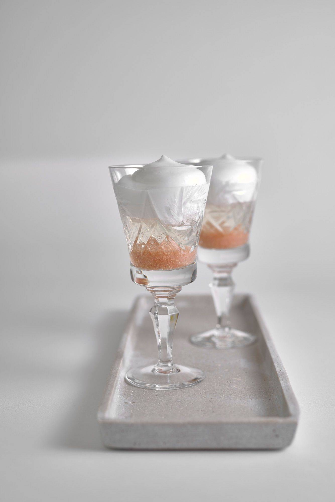 bellini-aperitif-mocktail bellini aperitif mocktail on white background