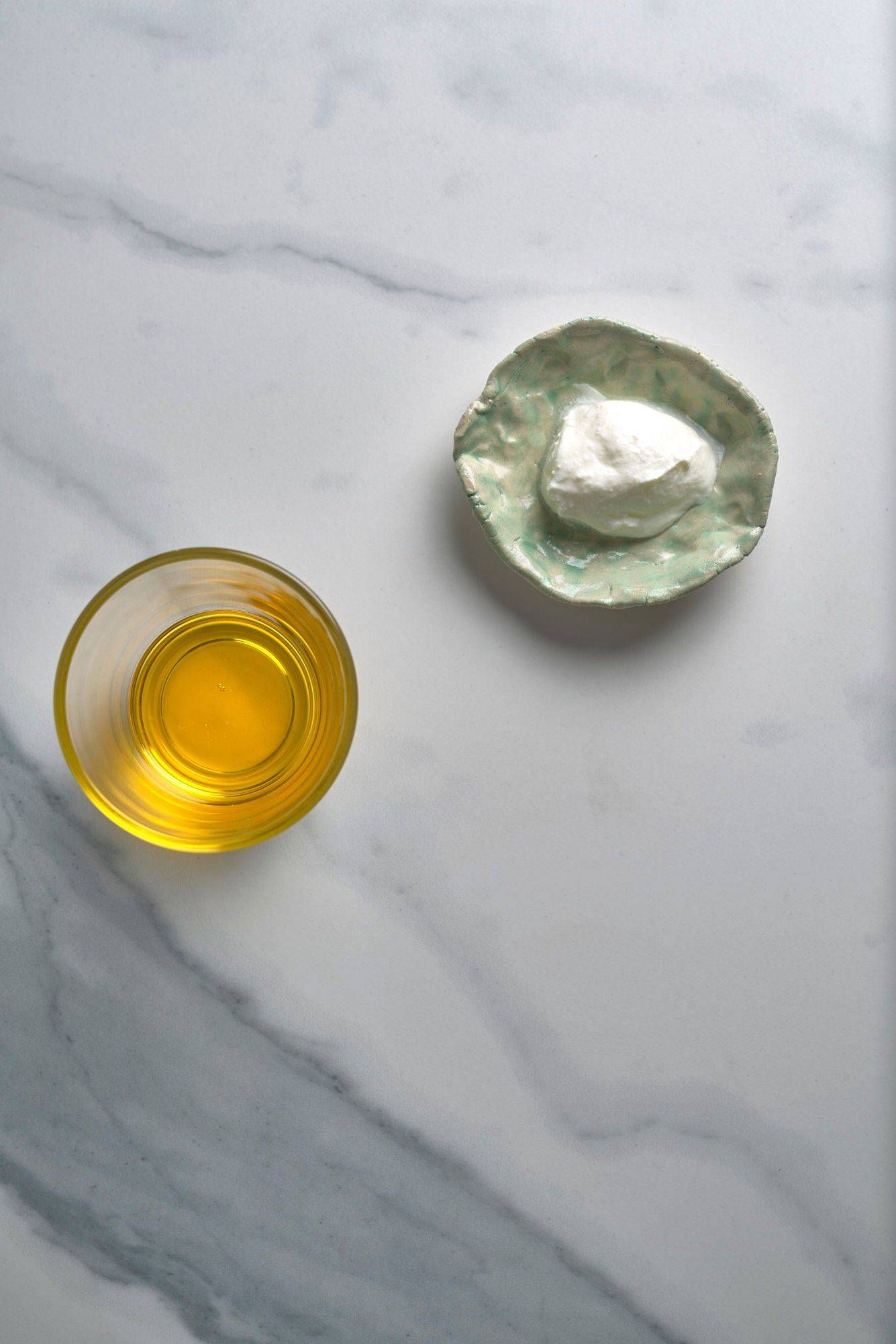 linseed oil and quark on a marble table