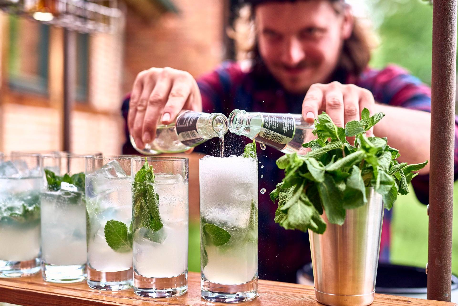 gastfreundschaft bei den spreewood distillers von stork club in schlepzig