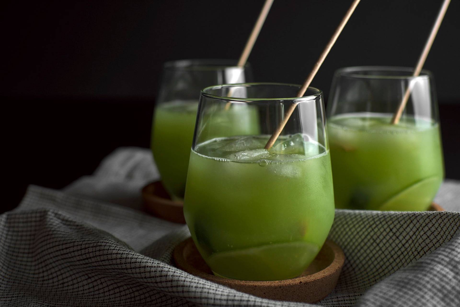 cucumber lemonade on black background