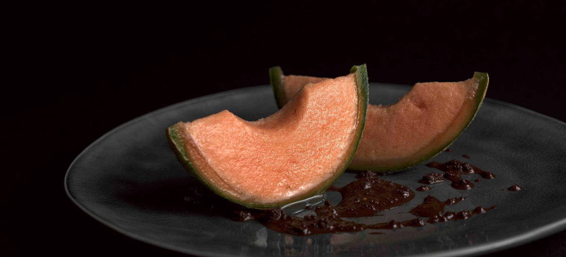 Cantaloupe Melonen Sorbet mit Schokoladen Pesto 