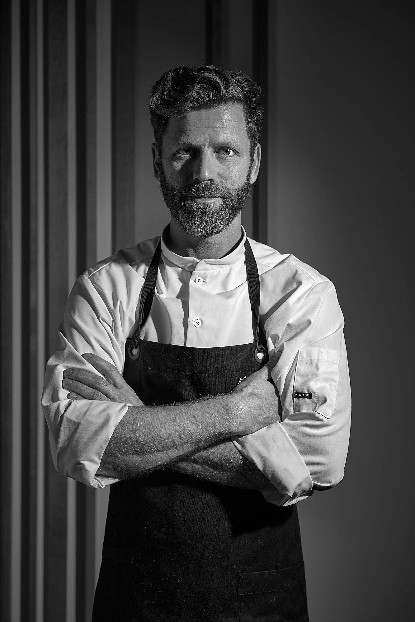 portrait-photography-of-eduard-dimant-from-mochi-vienna portrait photography of eduard dimant from mochi vienna