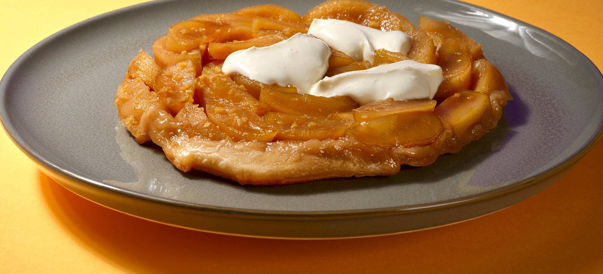 Apfel & Ingwer Tarte Tatin mit Crème Fraîche