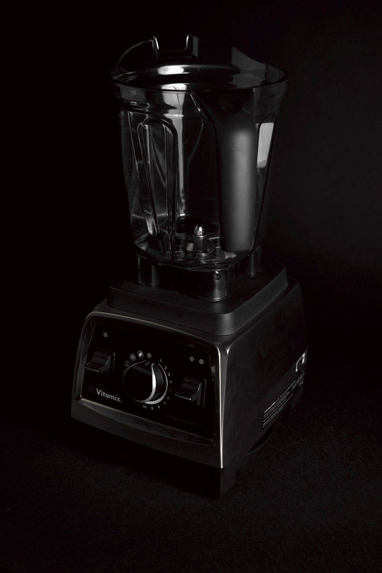 vitamix professional series 750 kitchen blender on black background